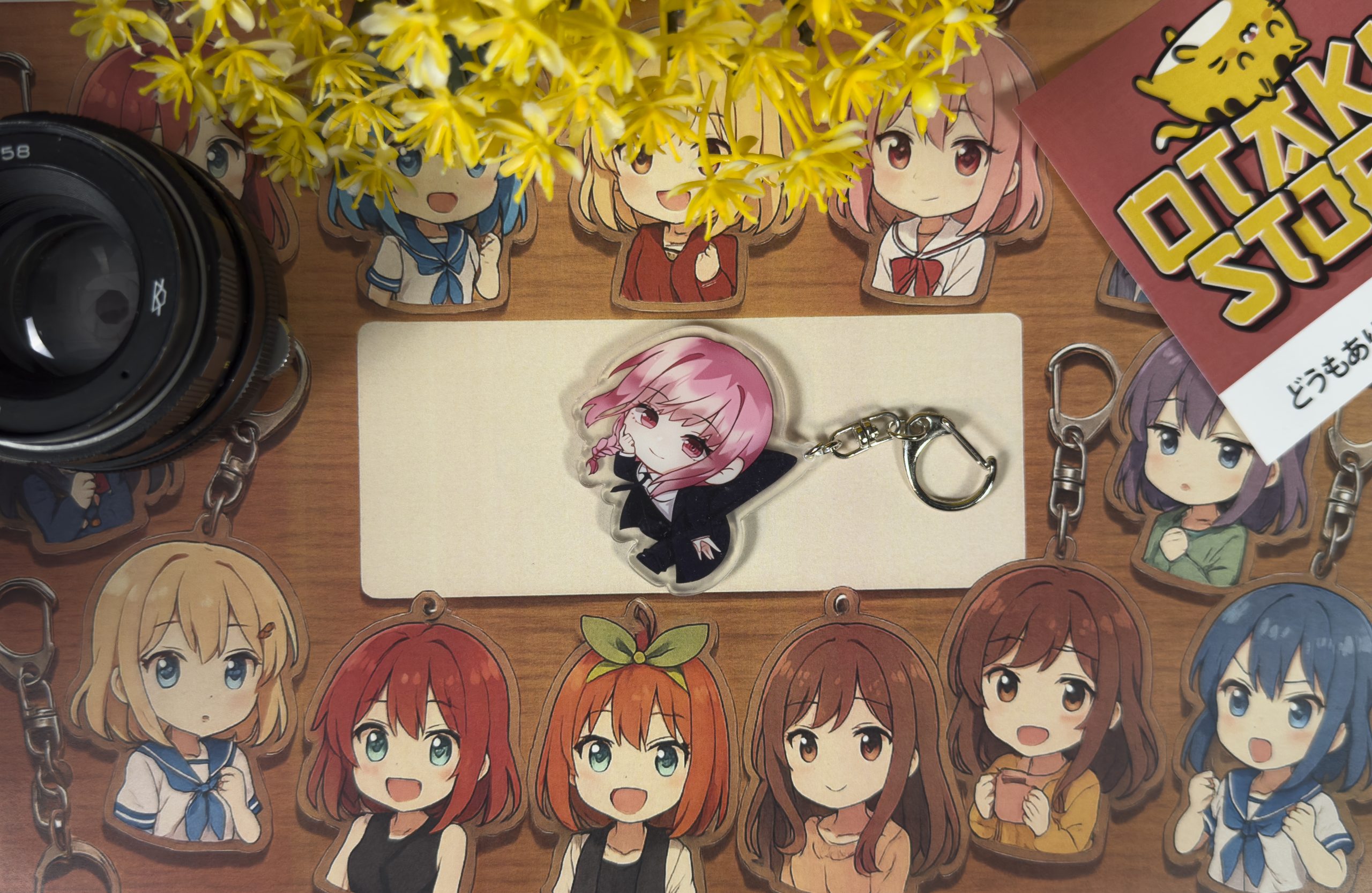 Breloc acrilic anime cu Makima din Chainsaw Man, breloc din acril transparent cu print dublu, accesoriu anime premium pentru fani, keychain Makima pentru colecționari, breloc pentru chei, rucsac și geantă, Chainsaw Man merch original OtakuStore.